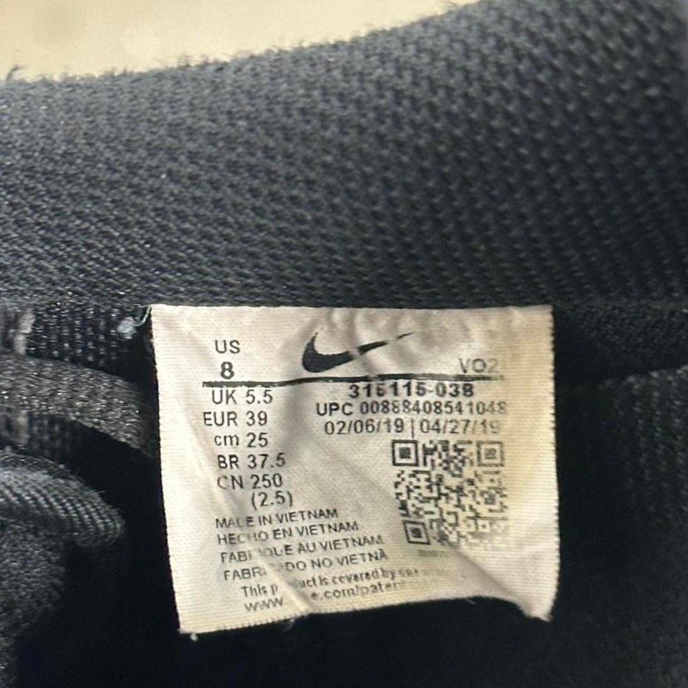 Nike Air Force 1 '07 Triple Black Leather Sneakers - Picture 8 of 8